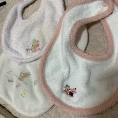 familiaクマとウサギ刺繍スタイ3枚セット