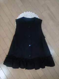 新品♥️裾フリルベスト(maronenonfeeラフィーネお好きな方にも)