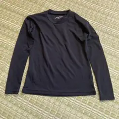XS 130 ブラック 長袖アンダーシャツ