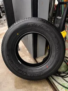 新車外し ジムニーノマド 純正タイヤ 5本セット 195/80R15のサムネイル