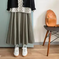 美品★GUジーユー★タックギャザースカート S カーキ