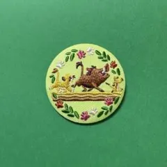 ディズニー　刺繍缶バッジ