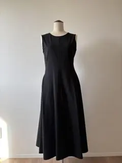 UNIQLO ウルトラストレッチワンピース/ノースリーブ