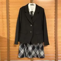 【キャサリンコテージ】フォーマルスーツ　卒服　150