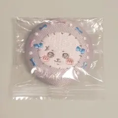 ちいかわ　刺繍缶バッジビスケット2　ラッコ　缶バッチ　食玩