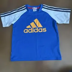 adidas 青 Tシャツ ロゴ入り　サッカーウエア　130