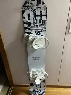 011Artistic スノボ　板のみ フラットキング　早い者勝ち！