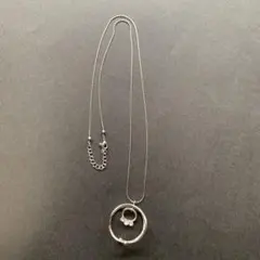シルバーリングクリスタルネックレス