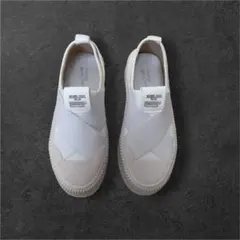 ホワイト スリッポンスニーカー