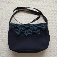 ファミリア　ショルダーバック