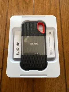 SanDisk 外付けSSD 4TB（SDSSDE61-4T00-GH25）のサムネイル