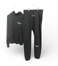 ESSENTIALS フーディーとパンツセット ブラック