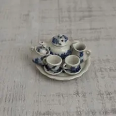 ミニチュアティーセット 白と青 薔薇