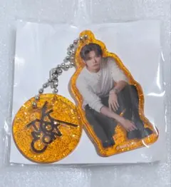 txt moacon キーリング　SHINE X TOGETHER 　テヒョン TXT MOACON CAPSULE TOY アクリルキーリング テヒョン - メルカリ