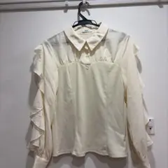 ドッキングフリルシャツ見えプルオーバー