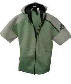 アディダス　半袖　ジップアップジャケット　Lサイズ