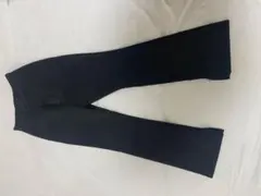 黒 フレアパンツ ストレッチ素材