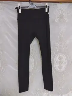 黒色　ヨガパンツ　レディース　レギンス　黒　スポーツウェア