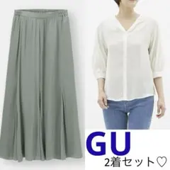 GU サテンマーメイドフレアスカート GU サテンVネックブラウス　2着セット