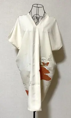 着物リメイク正絹花柄刺繍のクリーム色ワンピースチュニック