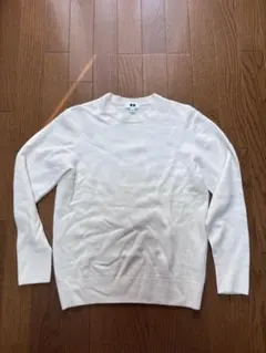 カシミヤクルーネックセーター