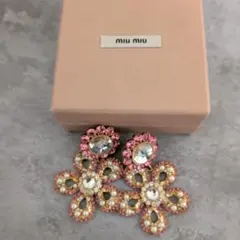 2026年最新】miu miu ビジュー イヤリングの人気アイテム - メルカリ