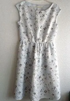 earth music&ecology 花柄 ノースリーブ ワンピース S 水色