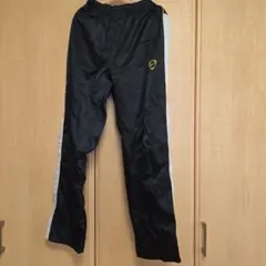 Nike トラックパンツ 黒 シルバー