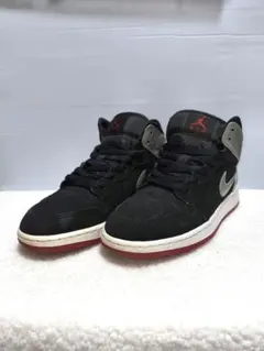 NIKE AIR JORDAN 1 MID スニーカー 24cm 黒　シルバー