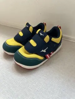 Item thumbnail for item c08bfeb8-1070-4c67-bd75-1e21af9837c3