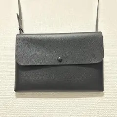 MHL. グレイン レザー ポーチ ストラップ レザーケース カードケース 