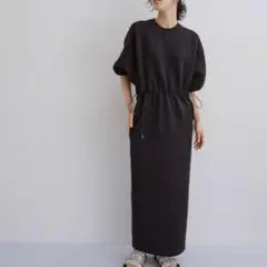 ADAM ET ROPE' ハーフスリーブドロストワンピース　黒