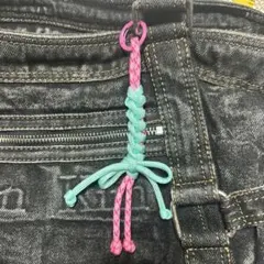 パラコード　バッグチャーム