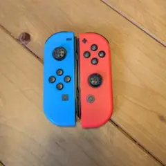 Nintendo Switch ジョイコン 青と赤