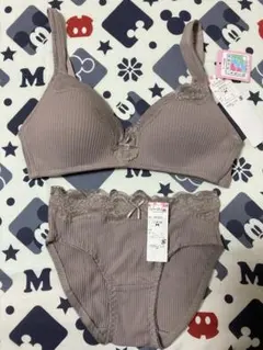 お値下げしました【新品・タグ付】ノンワイヤー ブラジャーショーツセット Mサイズ