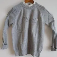 ポンポネットグレー刺繍セーター