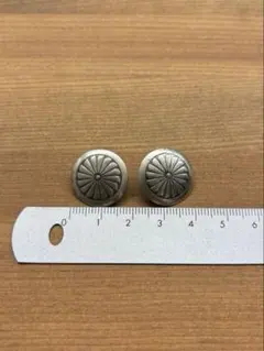 Item thumbnail for item ab807d59-09ee-4a28-b02a-32d5e5d8727b