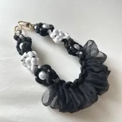 スマホストラップ ハンドストラップ パラコード マクラメ パール 花 フラワー