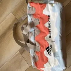 adidas marimekko ボストンバッグ