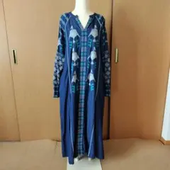 ワンピース(デニム風生地に全体刺繍)長袖
