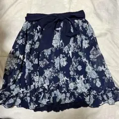 アクシーズファム axes femme フレアスカート 花柄 リボン付きのサムネイル
