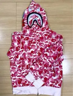 BAPE ピンクカモフラージュパーカー A BATHING APE - BAPE ピンクカモスワロパーカーの通販 by