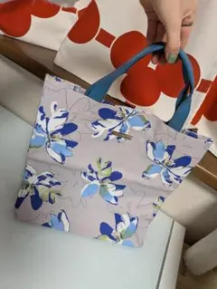 nicole bergmann トートバッグ 未使用 美品 花柄 A4対応のサムネイル
