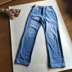 ストレートデニムパンツ ライトブルーS 生地薄めやわらかい1回着用 美品 格安♪
