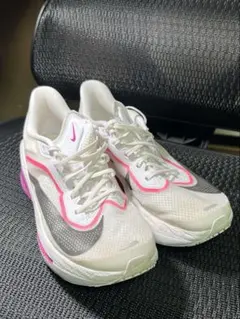NIKE ズームフライ6 25.5 ホワイトピンク