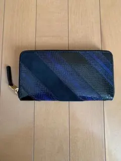 TORY BURCH ブラックブルー 長財布