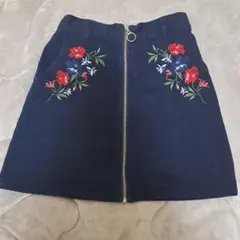 花柄刺繍ダークブルーデニムスカート