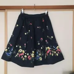 31 Sons de mode 花柄フレアスカート ネイビーのサムネイル