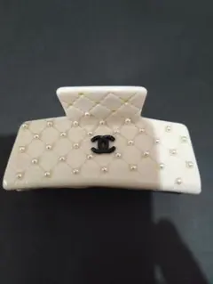 CHANEL♡シャネル♡ヘアクリップ♡ノベルティ♡1点のみ - メルカリ