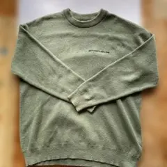 グリーン ニット